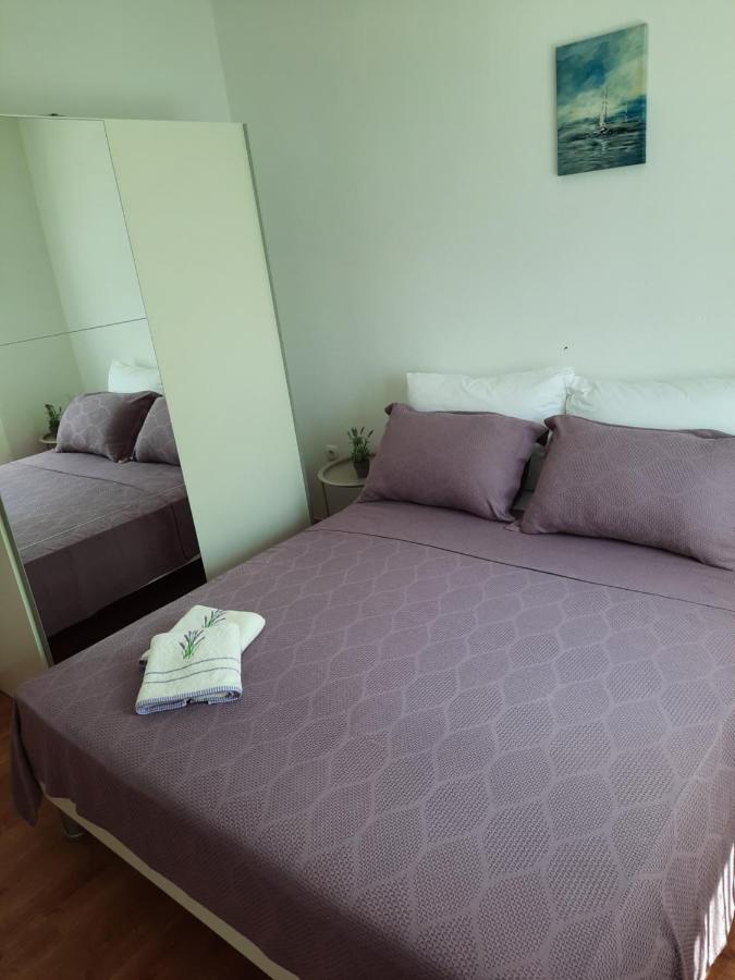 Bella Vista Apartment โกมาร์นา ภายนอก รูปภาพ