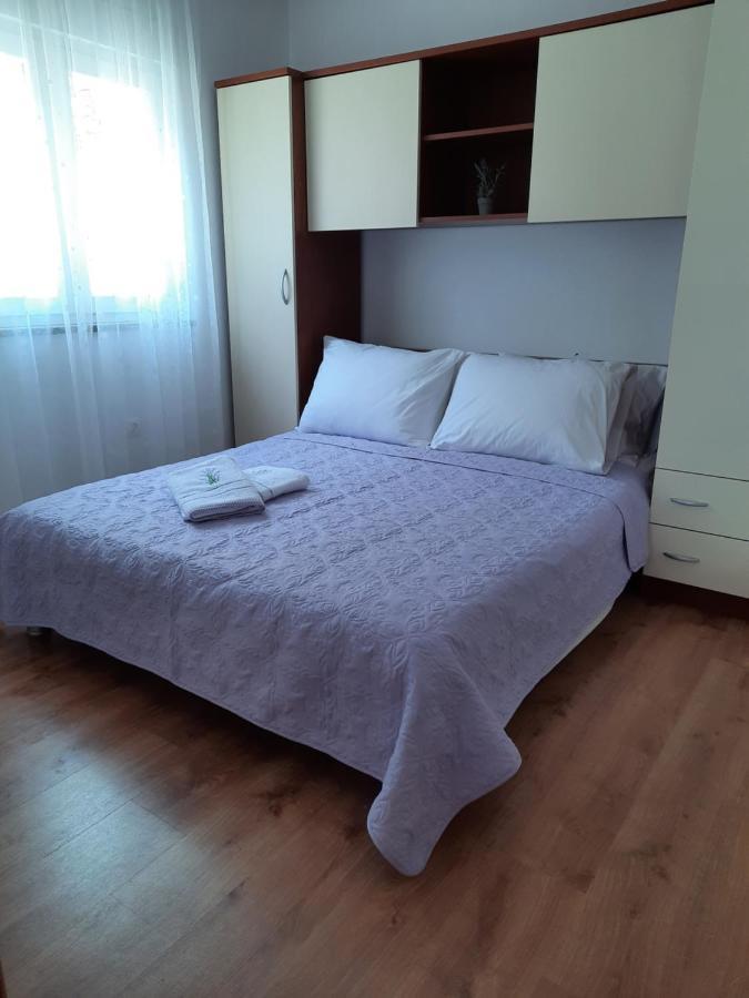 Bella Vista Apartment โกมาร์นา ภายนอก รูปภาพ