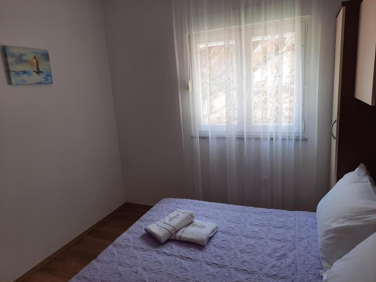 Bella Vista Apartment โกมาร์นา ภายนอก รูปภาพ