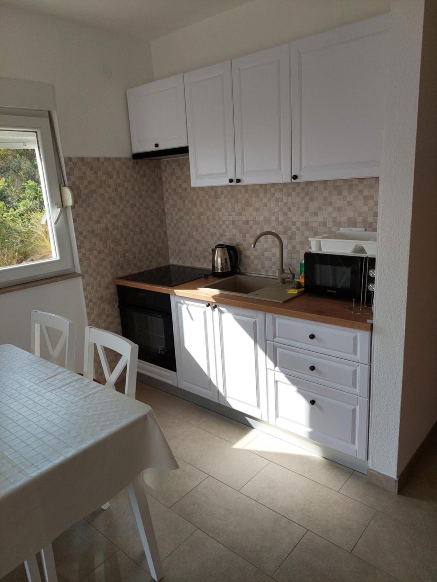 Bella Vista Apartment โกมาร์นา ภายนอก รูปภาพ
