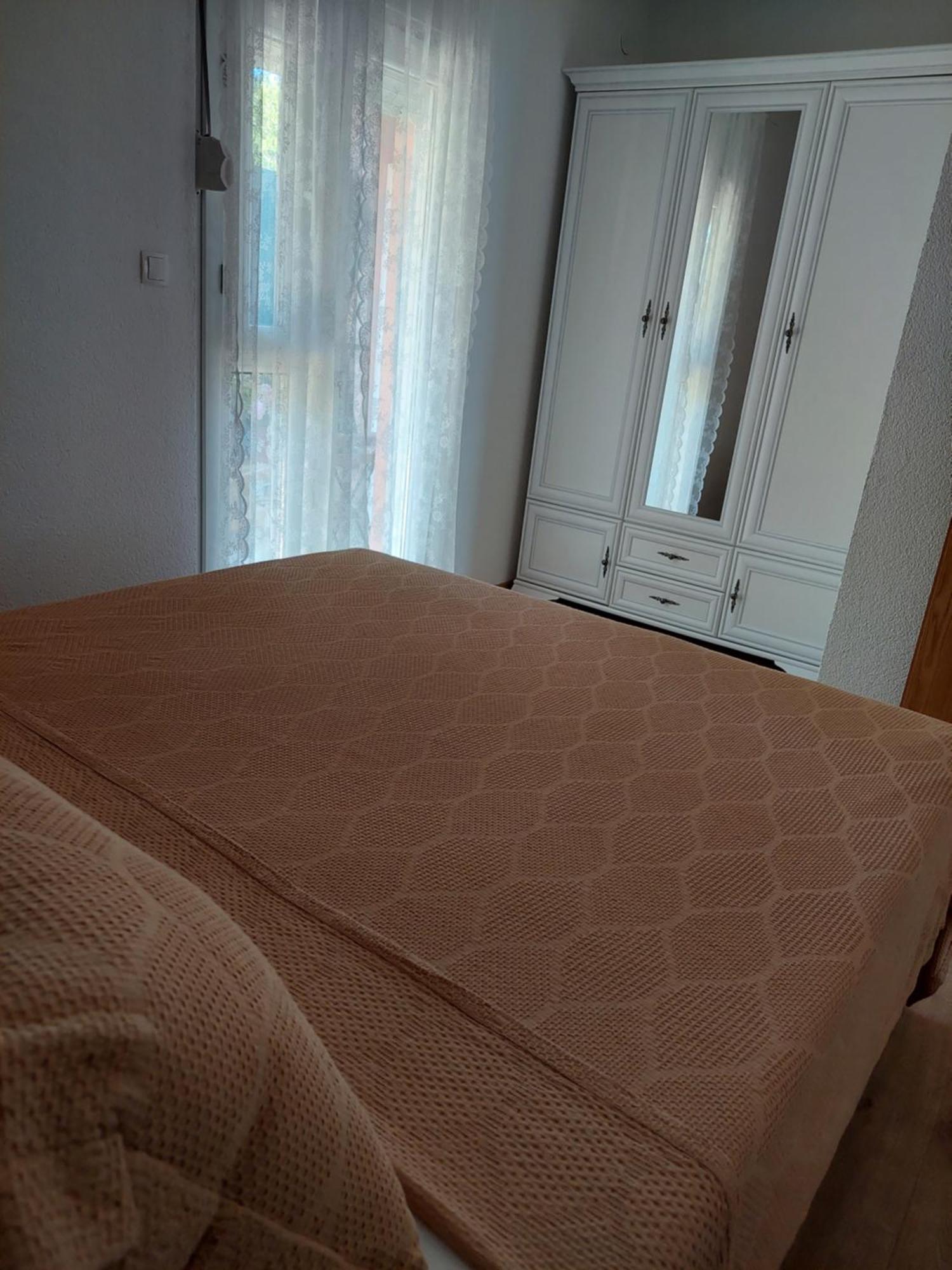 Bella Vista Apartment โกมาร์นา ภายนอก รูปภาพ