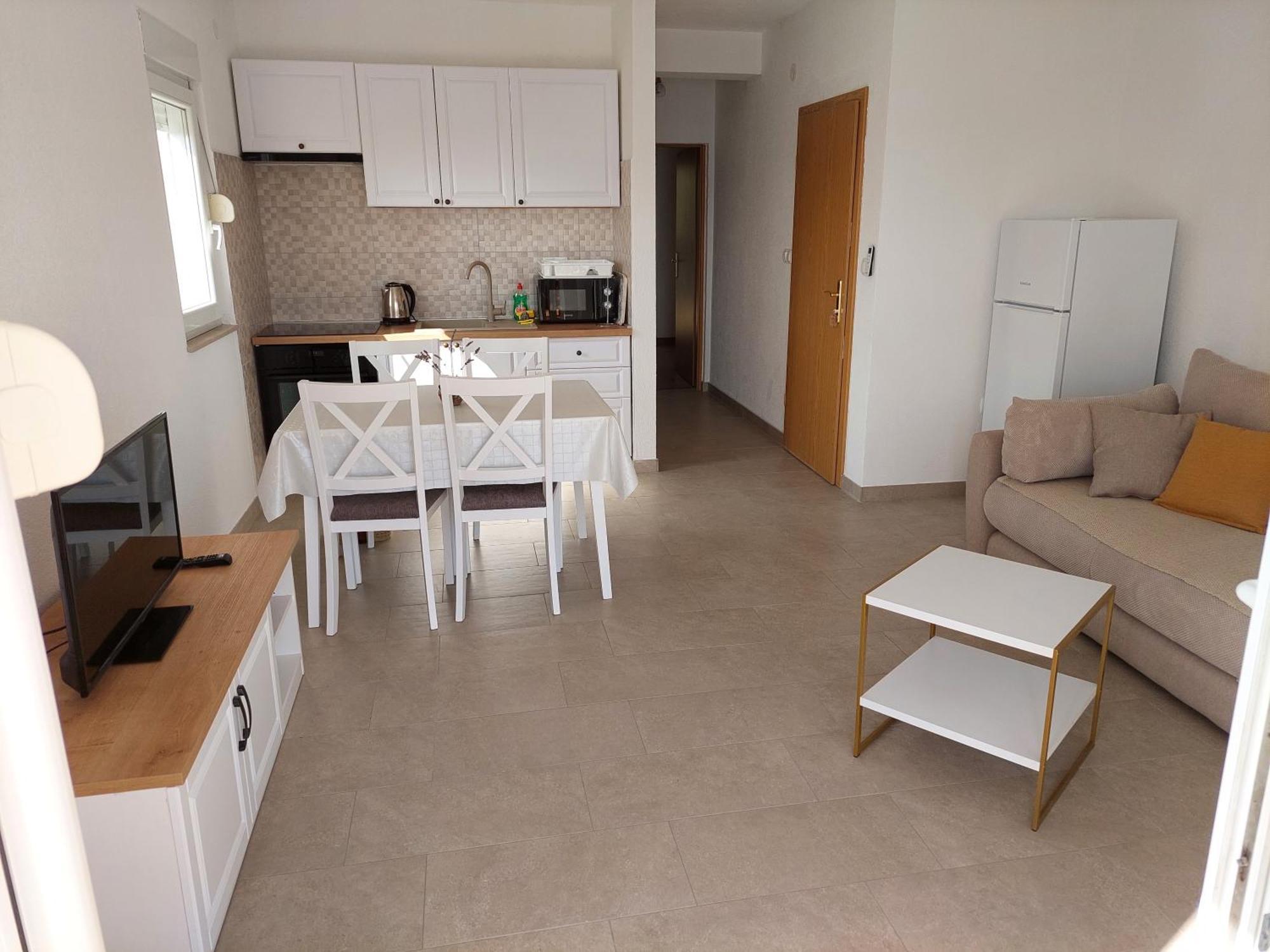 Bella Vista Apartment โกมาร์นา ภายนอก รูปภาพ